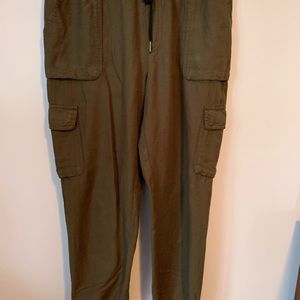 Aritzia Community green joggers